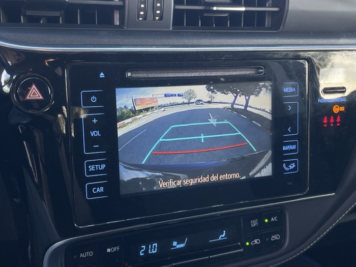 ToyotaAuris 140H Hybrid Feel! 100 kW (136 CV) Vehículo usado en Barcelona - 18 ToyotaAuris 140H Hybrid Feel! 100 kW (136 CV) Vehículo usado en Barcelona - 18