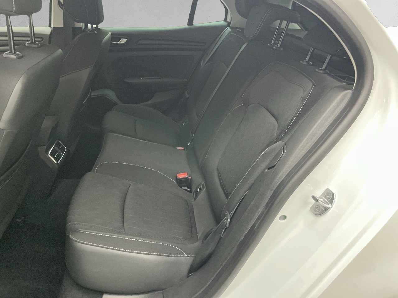 Renault Megane Limited TCe 85 kW (115 CV) GPF - 12