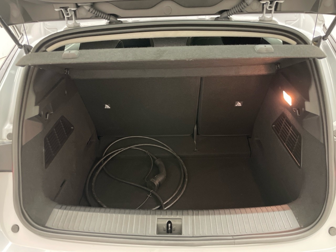 Renault Megane E-Tech Equilibre EV40 standard ch. 96 kW (130 CV) - 12