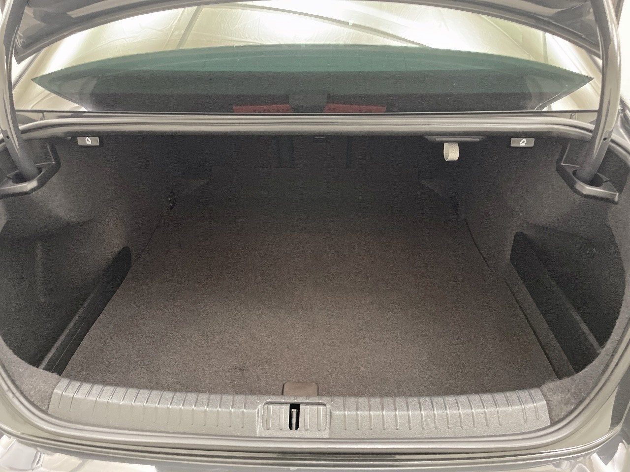 Volkswagen Passat Advance 2.0 TDI 110 kW (150 CV) - 6