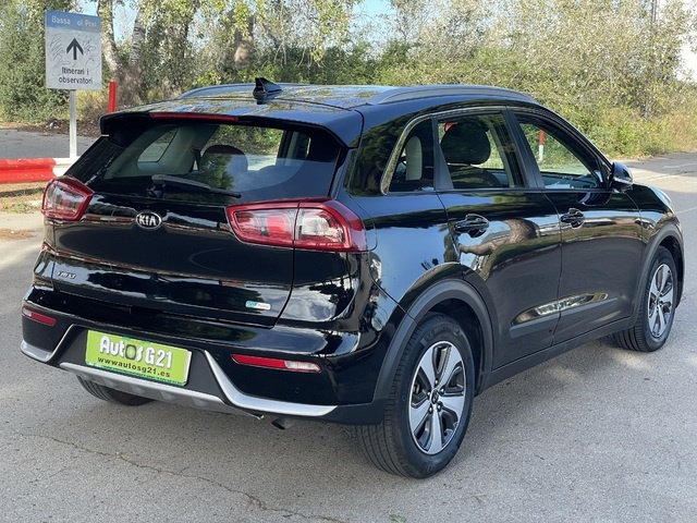 KiaNiro 1.6 GDi HEV Híbrido Emotion 104 kW (141 CV) Vehículo usado en Barcelona - 3