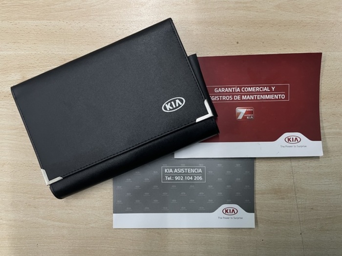 KiaNiro 1.6 GDi HEV Híbrido Emotion 104 kW (141 CV) Vehículo usado en Barcelona - 5 KiaNiro 1.6 GDi HEV Híbrido Emotion 104 kW (141 CV) Vehículo usado en Barcelona - 5