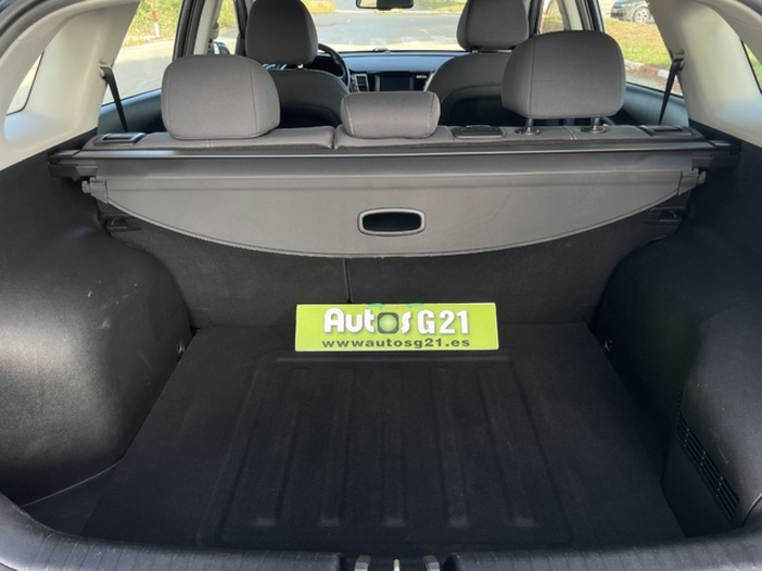 KiaNiro 1.6 GDi HEV Híbrido Emotion 104 kW (141 CV) Vehículo usado en Barcelona - 12 KiaNiro 1.6 GDi HEV Híbrido Emotion 104 kW (141 CV) Vehículo usado en Barcelona - 12