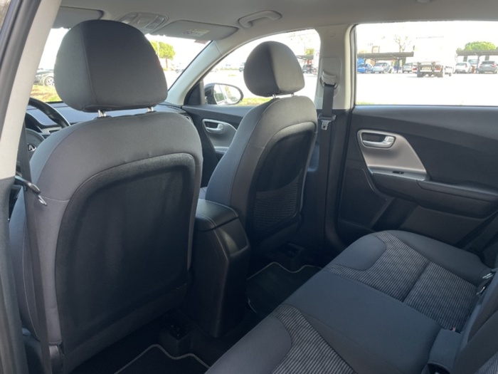 KiaNiro 1.6 GDi HEV Híbrido Emotion 104 kW (141 CV) Vehículo usado en Barcelona - 14 KiaNiro 1.6 GDi HEV Híbrido Emotion 104 kW (141 CV) Vehículo usado en Barcelona - 14