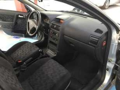 Opel Astra 1.6 Club 62 kW (84 CV) Opel Astra 1.6 Club 62 kW (84 CV)