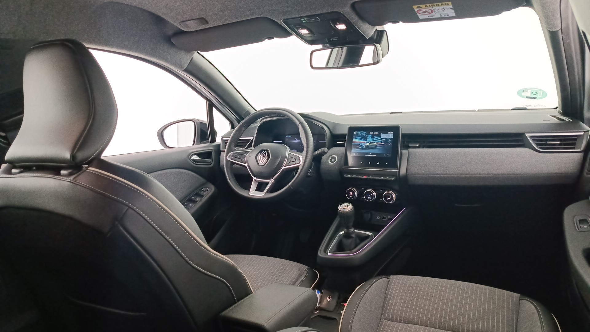 Renault Clio Techno TCe 66 kW (90 CV) - 16