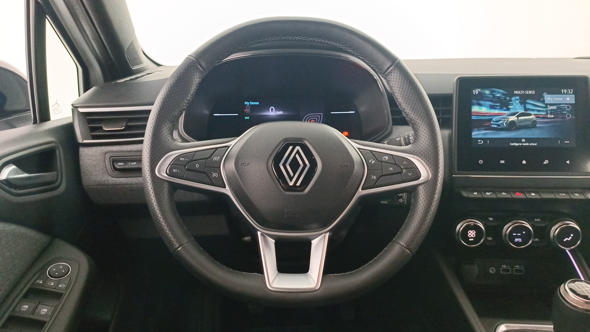 Renault Clio Techno TCe 66 kW (90 CV) - 17