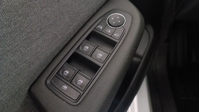 Renault Clio Techno TCe 66 kW (90 CV) - 20 Renault Clio Techno TCe 66 kW (90 CV) - 20