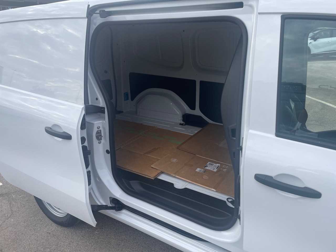 Renault Kangoo Furgon L2 1.5 Blue dCi 70 kW (95 CV) - 12