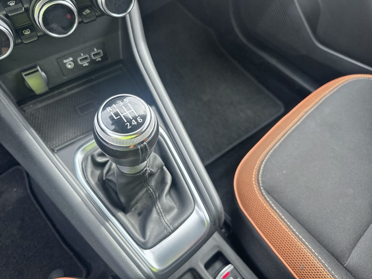 Renault Captur Zen Blue dCi 85 kW (115 CV) - 10