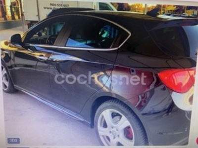 Alfa Romeo Giulietta 1.7 TBI Quadrifoglio Verde 173 kW (235 CV) Alfa Romeo Giulietta 1.7 TBI Quadrifoglio Verde 173 kW (235 CV)