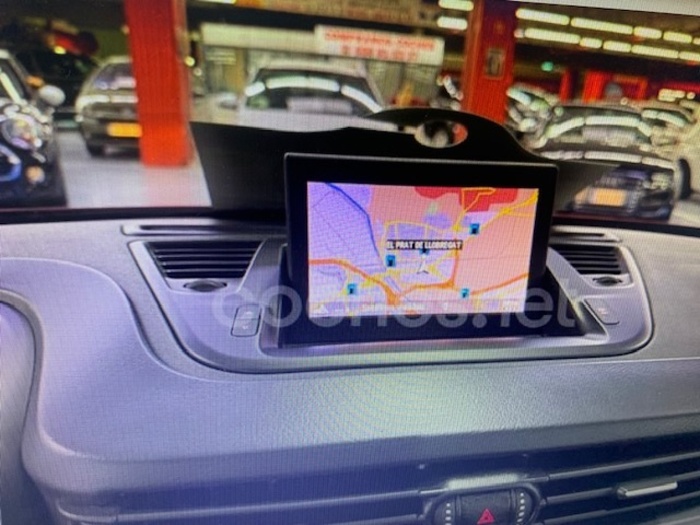 Alfa RomeoGiulietta 1.4 TB Distinctive 88 kW (120 CV) Vehículo usado en Barcelona - 8 Alfa RomeoGiulietta 1.4 TB Distinctive 88 kW (120 CV) Vehículo usado en Barcelona - 8