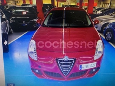 Alfa Romeo Giulietta 1.4 TB Distinctive 88 kW (120 CV) Alfa Romeo Giulietta 1.4 TB Distinctive 88 kW (120 CV)