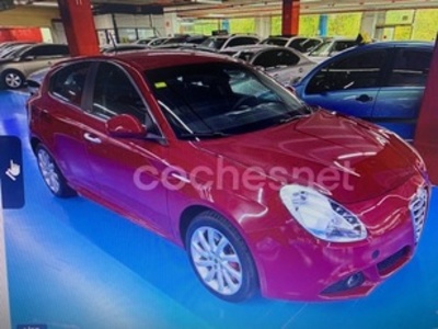Alfa Romeo Giulietta 1.4 TB Distinctive 88 kW (120 CV) Alfa Romeo Giulietta 1.4 TB Distinctive 88 kW (120 CV)
