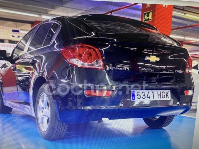 ChevroletCruze 1.6 LT+ Clima 91 kW (124 CV) Vehículo usado en Barcelona - 4 ChevroletCruze 1.6 LT+ Clima 91 kW (124 CV) Vehículo usado en Barcelona - 4