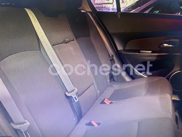 ChevroletCruze 1.6 LT+ Clima 91 kW (124 CV) Vehículo usado en Barcelona - 6 ChevroletCruze 1.6 LT+ Clima 91 kW (124 CV) Vehículo usado en Barcelona - 6