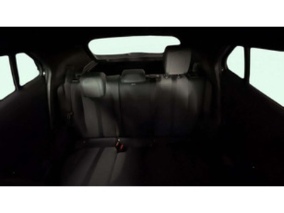 Peugeot 2008 PureTech 130 S&S Allure Pack 96 kW (130 CV) Peugeot 2008 PureTech 130 S&S Allure Pack 96 kW (130 CV)