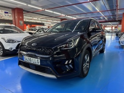 Kia Niro 1.6 GDi PHEV Drive 104 kW (141 CV) Kia Niro 1.6 GDi PHEV Drive 104 kW (141 CV)