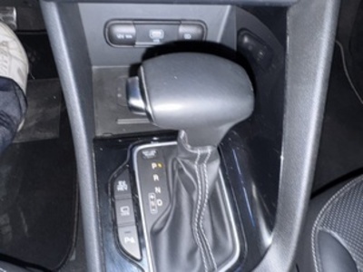 Kia Niro 1.6 GDi PHEV Drive 104 kW (141 CV) Kia Niro 1.6 GDi PHEV Drive 104 kW (141 CV)