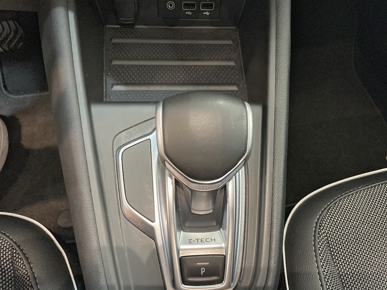 Renault Captur Zen E-TECH Híbrido enchufable 118 kW (160 CV) - 10 Renault Captur Zen E-TECH Híbrido enchufable 118 kW (160 CV) - 10