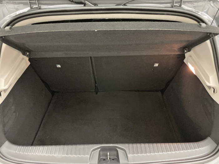 Renault Clio Intens TCe 66 kW (90 CV) - 6 Renault Clio Intens TCe 66 kW (90 CV) - 6