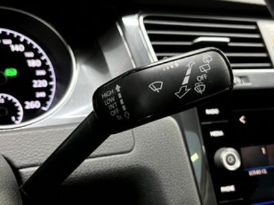 Volkswagen Golf Edition 1.5 TSI Evo 96 kW (130 CV) Volkswagen Golf Edition 1.5 TSI Evo 96 kW (130 CV)