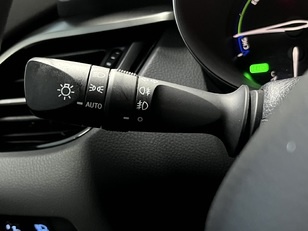 Toyota C-HR 1.8 125H Advance 90 kW (122 CV)