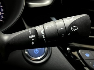 Toyota C-HR 1.8 125H Advance 90 kW (122 CV)
