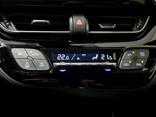 Toyota C-HR 1.8 125H Advance 90 kW (122 CV) Toyota C-HR 1.8 125H Advance 90 kW (122 CV)