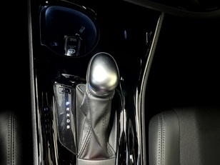 Toyota C-HR 1.8 125H Advance 90 kW (122 CV) Toyota C-HR 1.8 125H Advance 90 kW (122 CV)