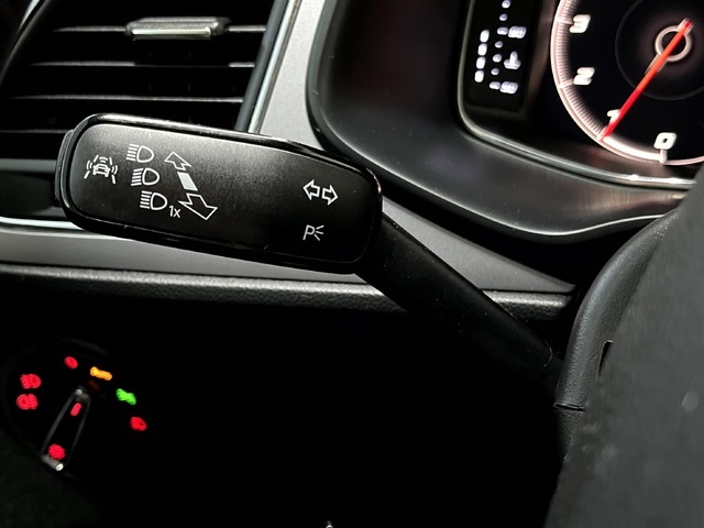 SEATLeón 1.5 EcoTSI S&S Style 96 kW (130 CV) Vehículo usado en Barcelona - 19 SEATLeón 1.5 EcoTSI S&S Style 96 kW (130 CV) Vehículo usado en Barcelona - 19