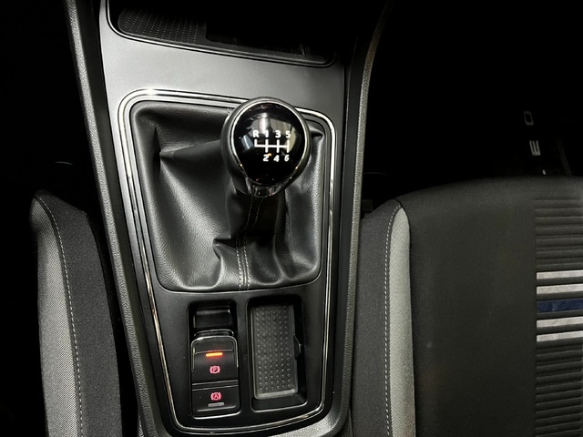 SEATLeón 1.5 EcoTSI S&S Style 96 kW (130 CV) Vehículo usado en Barcelona - 28 SEATLeón 1.5 EcoTSI S&S Style 96 kW (130 CV) Vehículo usado en Barcelona - 28