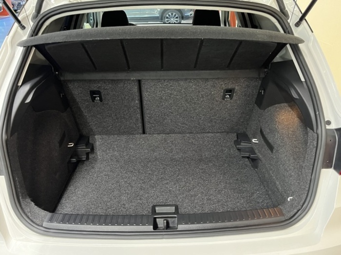 SEATArona 1.0 TSI Style Plus 81 kW (110 CV) Vehículo usado en Barcelona - 32 SEATArona 1.0 TSI Style Plus 81 kW (110 CV) Vehículo usado en Barcelona - 32