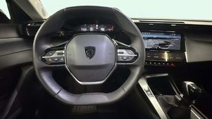 Peugeot 308 PureTech 130 S&S Allure 96 kW (130 CV) Peugeot 308 PureTech 130 S&S Allure 96 kW (130 CV)