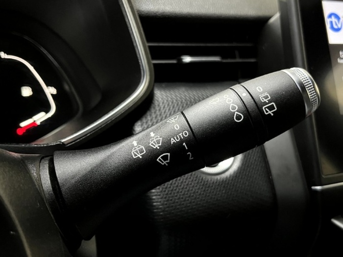 RenaultClio Zen TCe 74 kW (100 CV) GLP Vehículo usado en Barcelona - 18 RenaultClio Zen TCe 74 kW (100 CV) GLP Vehículo usado en Barcelona - 18