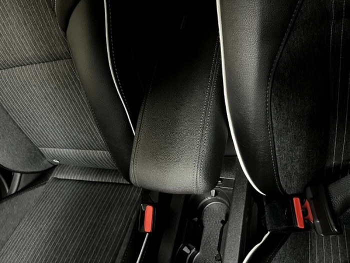 RenaultClio Zen TCe 74 kW (100 CV) GLP Vehículo usado en Barcelona - 27 RenaultClio Zen TCe 74 kW (100 CV) GLP Vehículo usado en Barcelona - 27