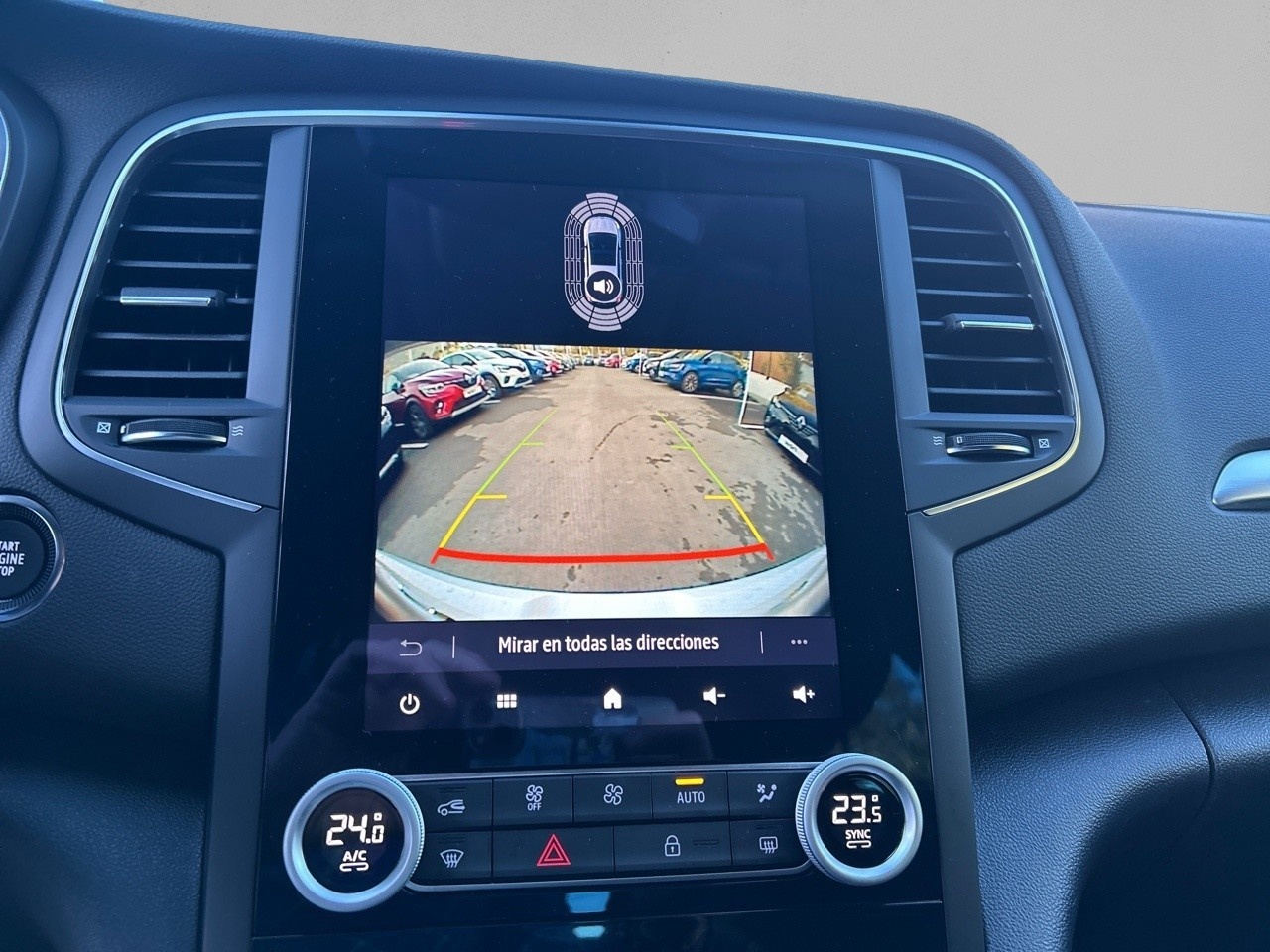 Renault Megane Zen Fast Track TCe 103 kW (140 CV) - 11