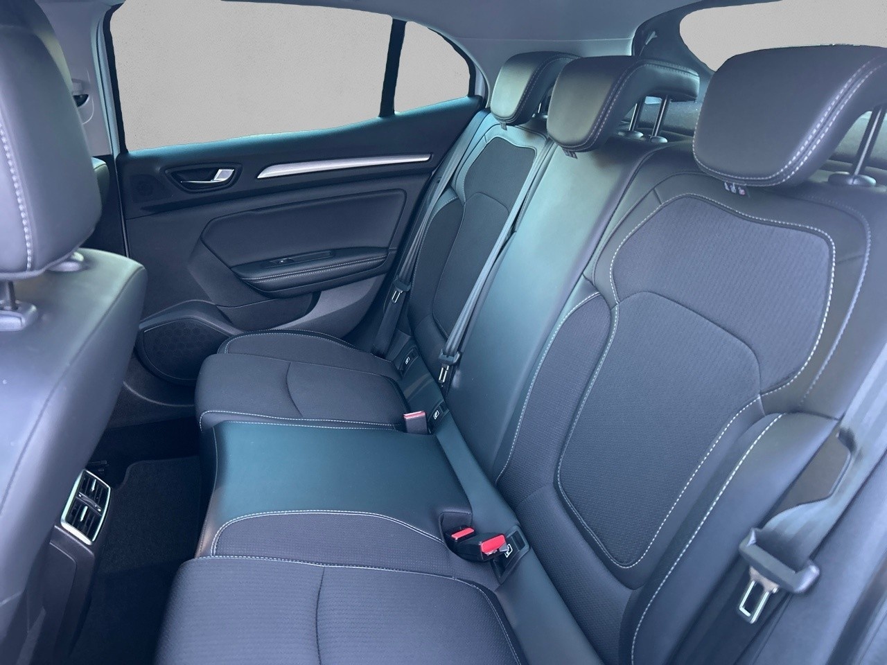 Renault Megane Zen Fast Track TCe 103 kW (140 CV) - 14