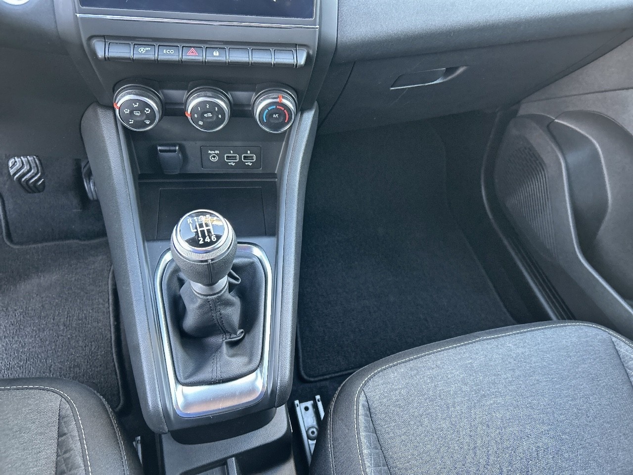 Renault Captur Evolution GPF TCe 103 kW (140 CV) - 10