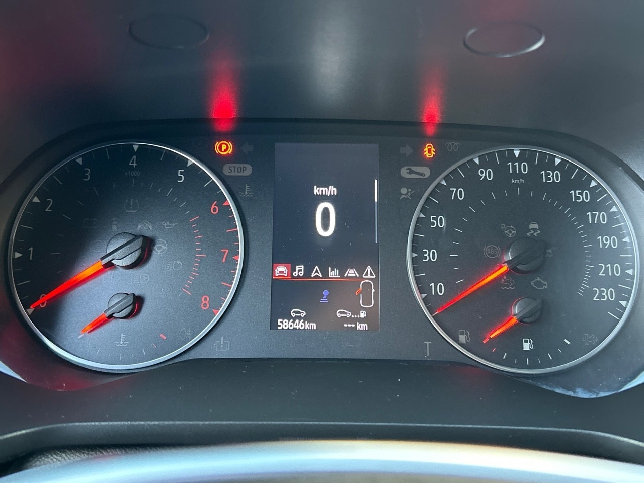 Renault Captur Evolution GPF TCe 103 kW (140 CV) - 11