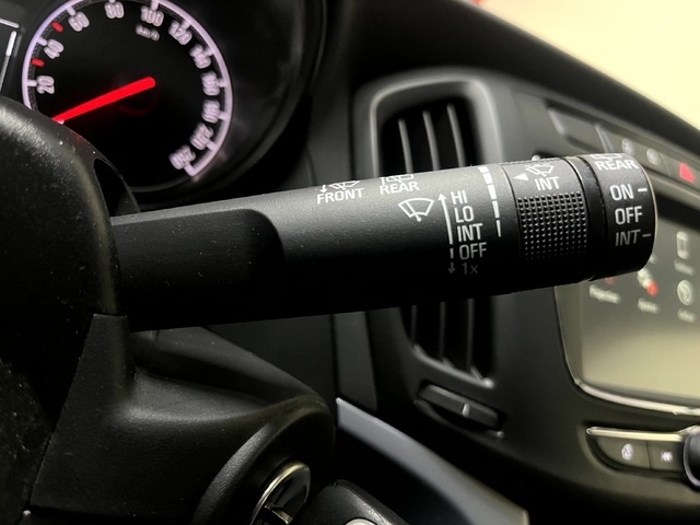 OpelZafira 1.4 Turbo S&S Excellence 103 kW (140 CV) Vehículo usado en Barcelona - 19