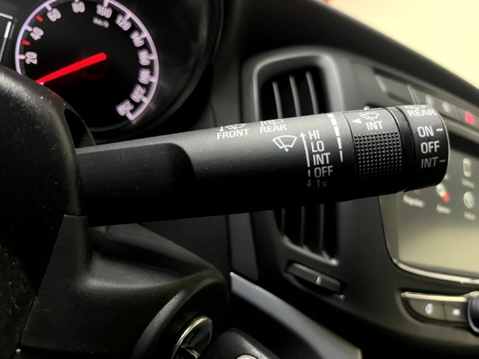 OpelZafira 1.4 Turbo S&S Excellence 103 kW (140 CV) Vehículo usado en Barcelona - 19 OpelZafira 1.4 Turbo S&S Excellence 103 kW (140 CV) Vehículo usado en Barcelona - 19