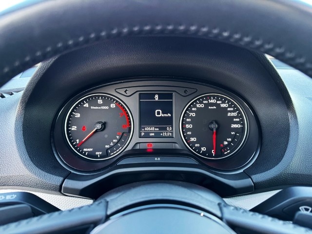 AudiQ2 design 35 TFSI 110 kW (150 CV) S tronic Vehículo usado en Barcelona - 16