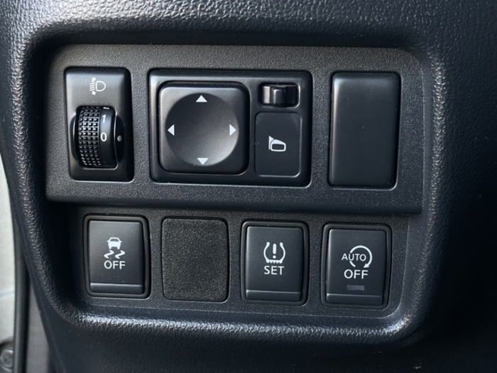 NissanJuke dCi 110 Acenta 4x2 81 kW (110 CV) Vehículo usado en Barcelona - 19 NissanJuke dCi 110 Acenta 4x2 81 kW (110 CV) Vehículo usado en Barcelona - 19