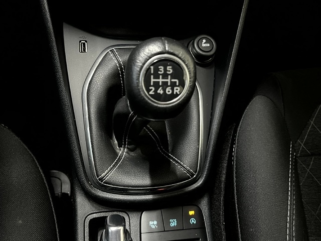 FordFiesta 1.0 EcoBoost S&S Active 74 kW (100 CV) Vehículo usado en Barcelona - 28