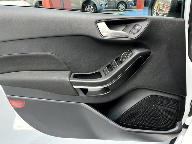 FordFiesta 1.0 EcoBoost S&S Active 74 kW (100 CV) Vehículo usado en Barcelona - 30 FordFiesta 1.0 EcoBoost S&S Active 74 kW (100 CV) Vehículo usado en Barcelona - 30