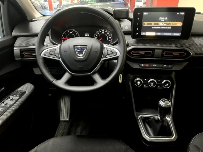 DaciaSandero Stepway Comfort TCe 67 kW (91 CV) Vehículo usado en Barcelona - 13 DaciaSandero Stepway Comfort TCe 67 kW (91 CV) Vehículo usado en Barcelona - 13