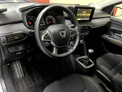 Dacia Sandero Stepway Comfort TCe 67 kW (91 CV) Dacia Sandero Stepway Comfort TCe 67 kW (91 CV)