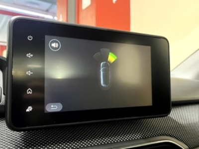 Dacia Sandero Stepway Comfort TCe 67 kW (91 CV) Dacia Sandero Stepway Comfort TCe 67 kW (91 CV)