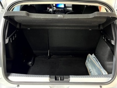 Dacia Sandero Stepway Comfort TCe 67 kW (91 CV) Dacia Sandero Stepway Comfort TCe 67 kW (91 CV)